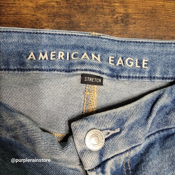 American Eagle Jeans Size 18 S Curvy Mom High Rise Medium Light Wash Denim - Picture 4 of 13